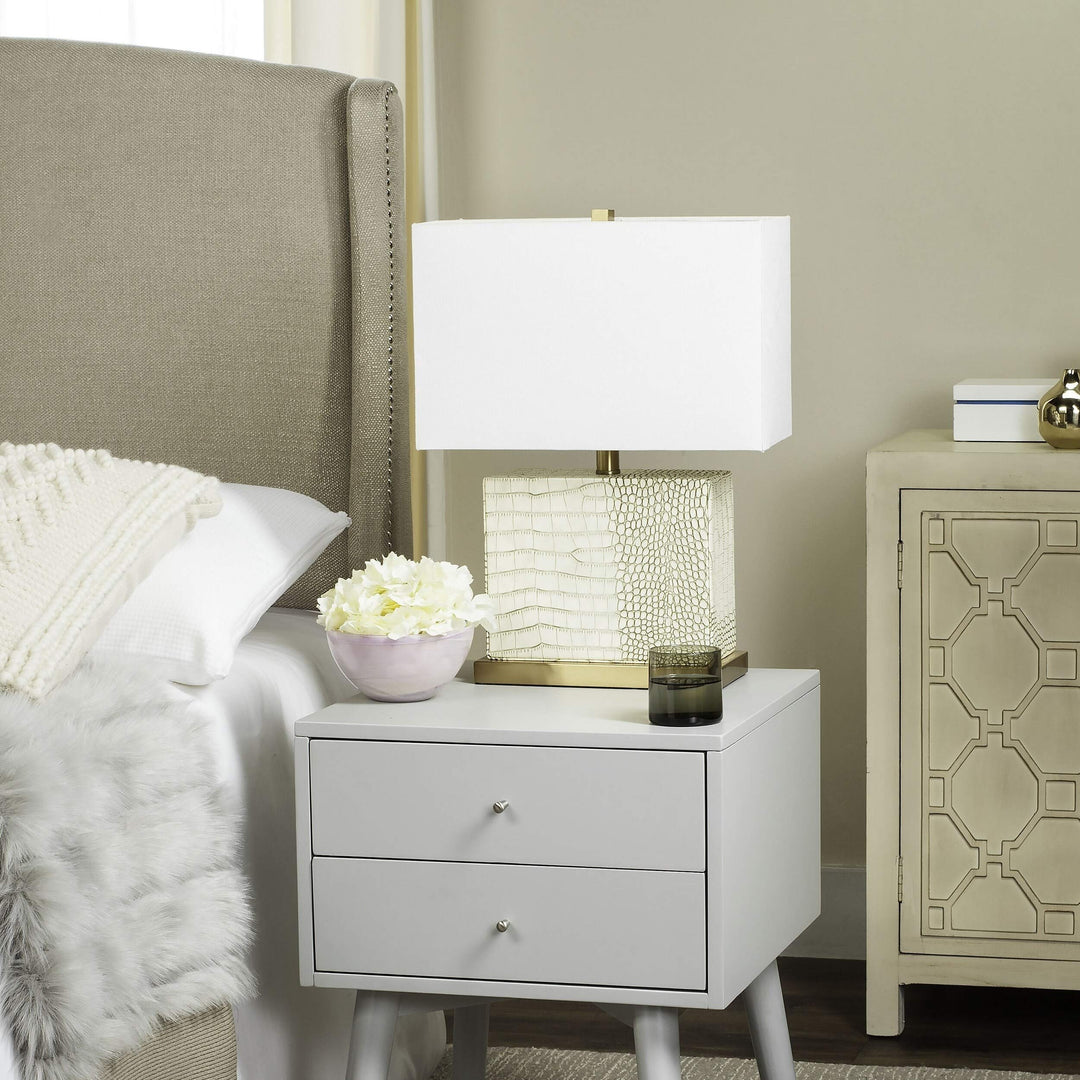 Lighting 21-inch Faux Alligator Cream Table Lamp Cream Modern Contemporary - Diamond Home USA