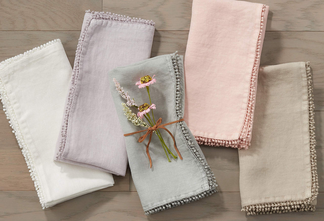 SARO LIFESTYLE 15062.I20S Pomponin Collection Linen Pom Napkins (Set of 4)) Ivory - Diamond Home USA