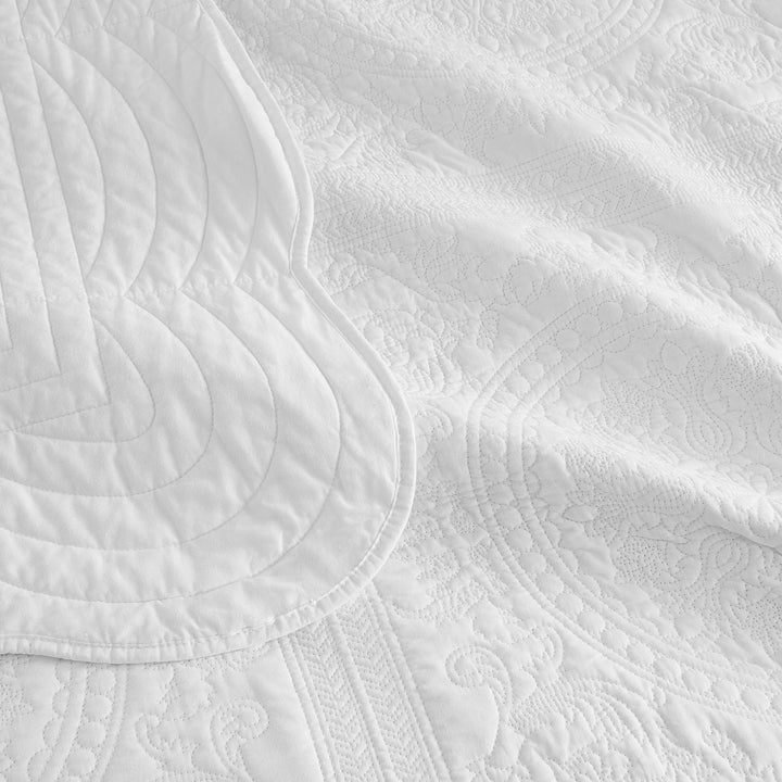 Melange Home Isabella Cotton Embroidery Quilt Set Full - Queen - 3 Piece