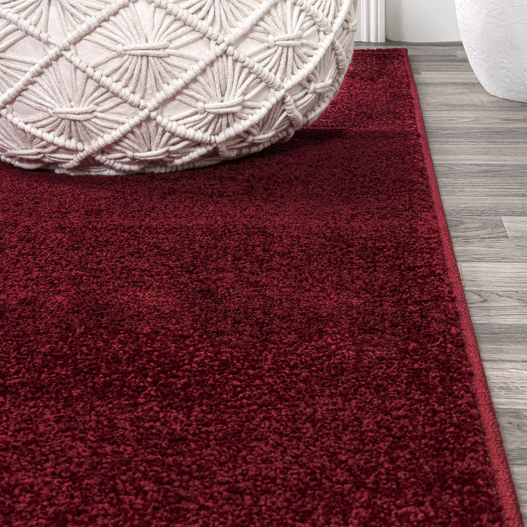 JONATHAN Y Tumbling Solid Low-Pile Area Rug