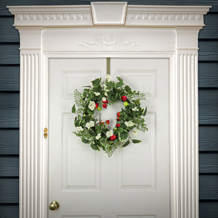 22" and Strawberry Wreath White Traditional Polyester Unlit - Diamond Home USA