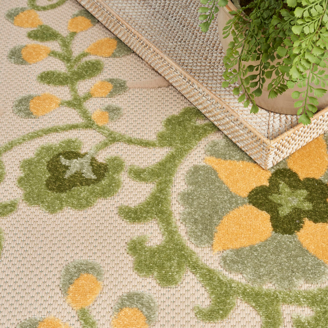 5'3 x 7'5 Indoor Outdoor Floral Color Area Rug Polypropylene
