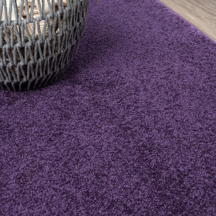 JONATHAN Y Tumbling Solid Low-Pile Area Rug