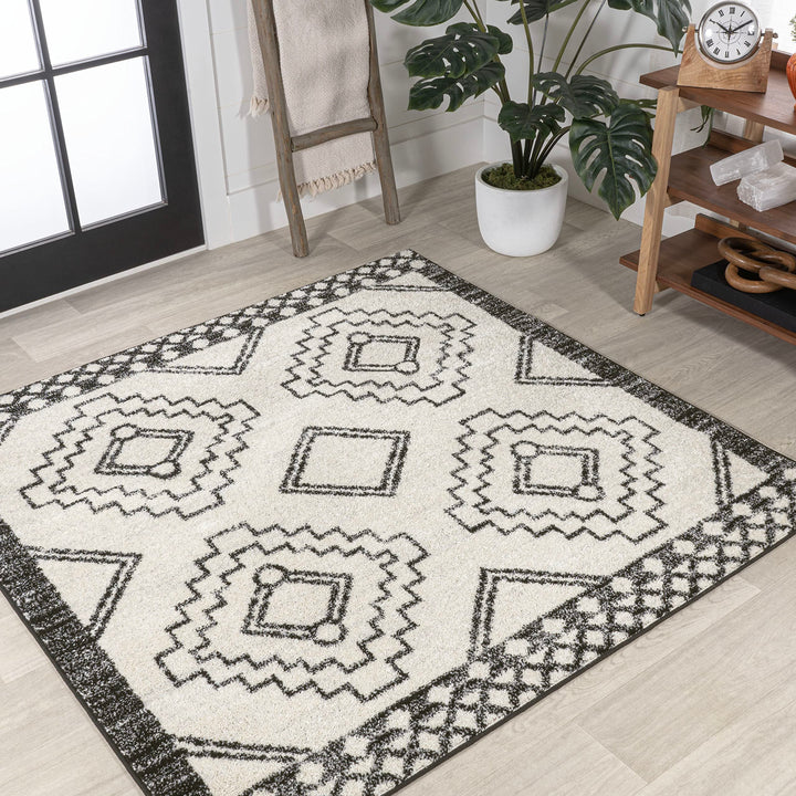 JONATHAN Y MOH200A-6SQ Amir Moroccan Beni Souk Indoor Area Rug Bohemian 6' Square - Cream/Black