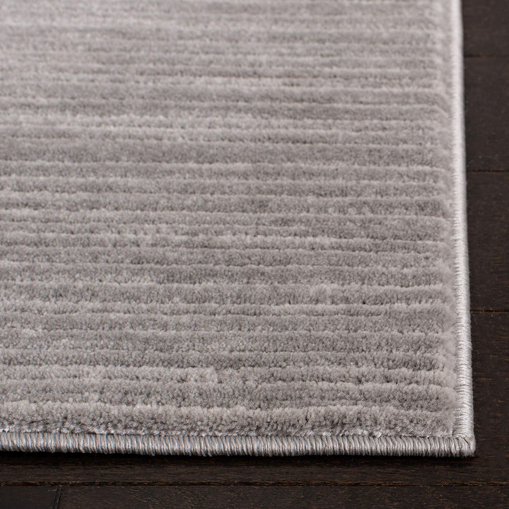 SAFAVIEH Vision Collection Area Rug - Creme Modern Ombre Tonal Chic
