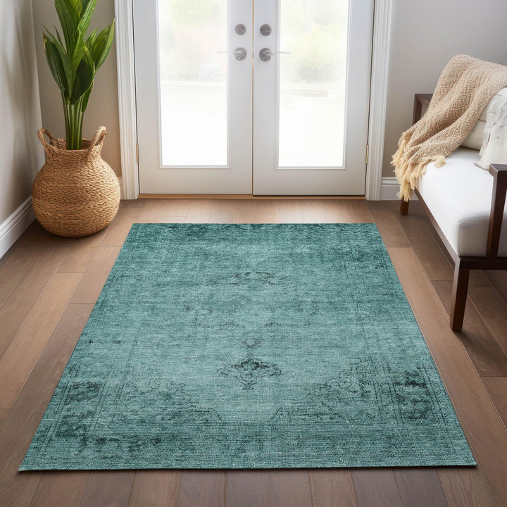Machine Washable Indoor/ Outdoor Chantille Traditional Vintage Rug