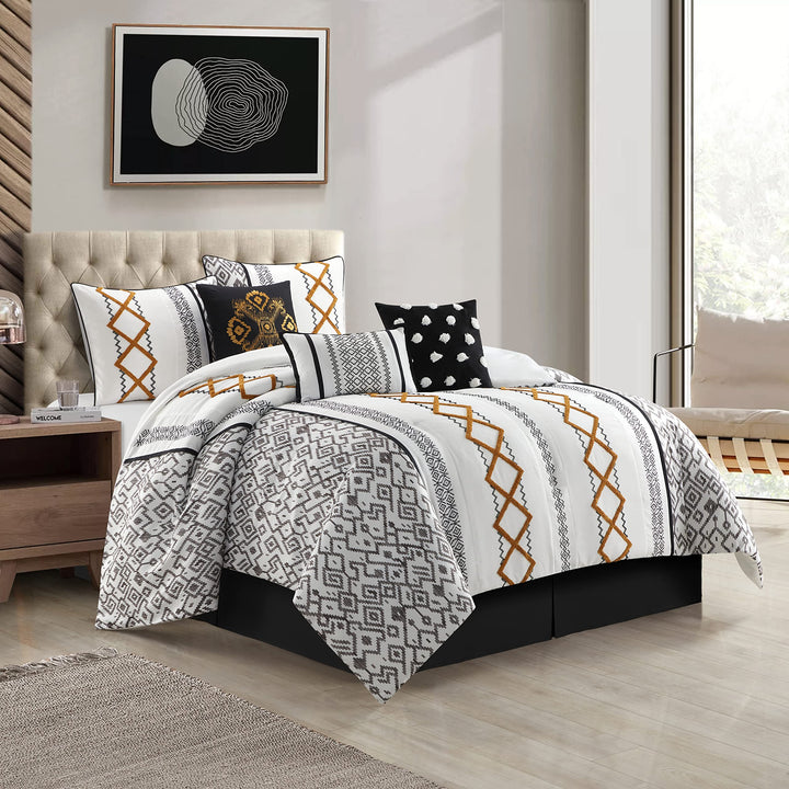 Stratford Park Luxury 7 Piece Cozy Comforter Set Queen Size Black and Gold