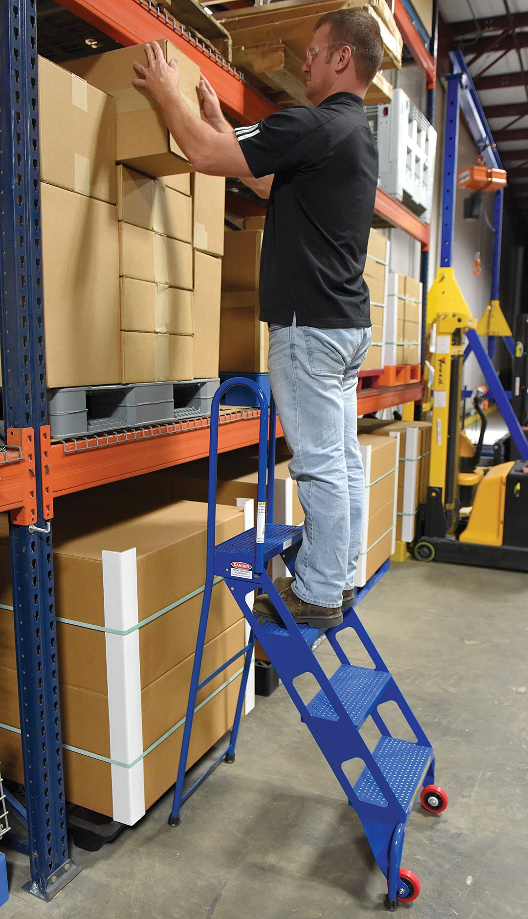 AllWelded Vestil Lock And Roll Folding Ladders With Wheels 4 Steps Steel - Diamond Home USA