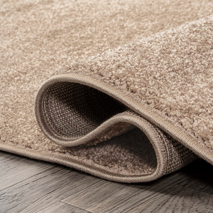 JONATHAN Y Tumbling Solid Low-Pile Area Rug