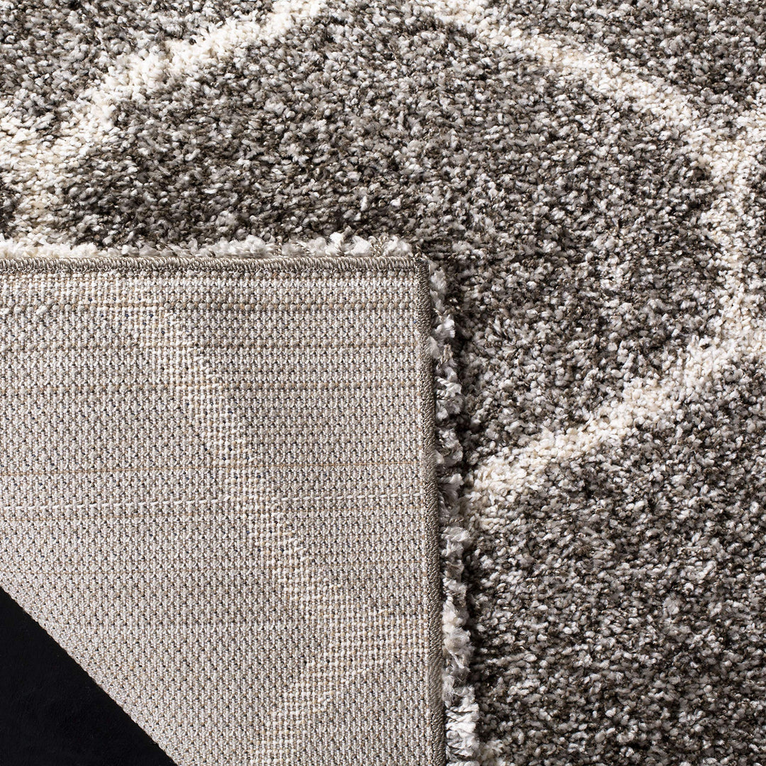 SAFAVIEH Hudson Shag Collection Accent Rug - 4' x 6' Grey & Ivory Trellis Design