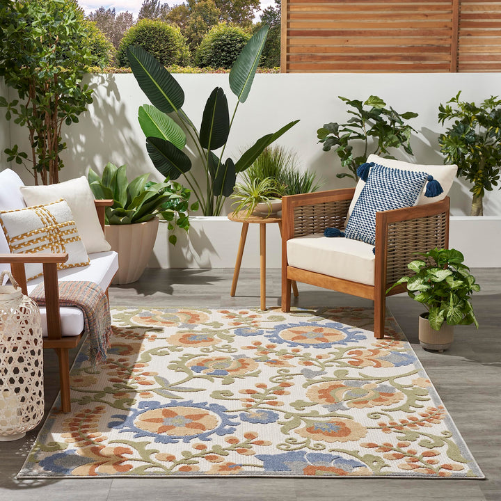 5'3 x 7'5 Indoor Outdoor Floral Color Area Rug Polypropylene