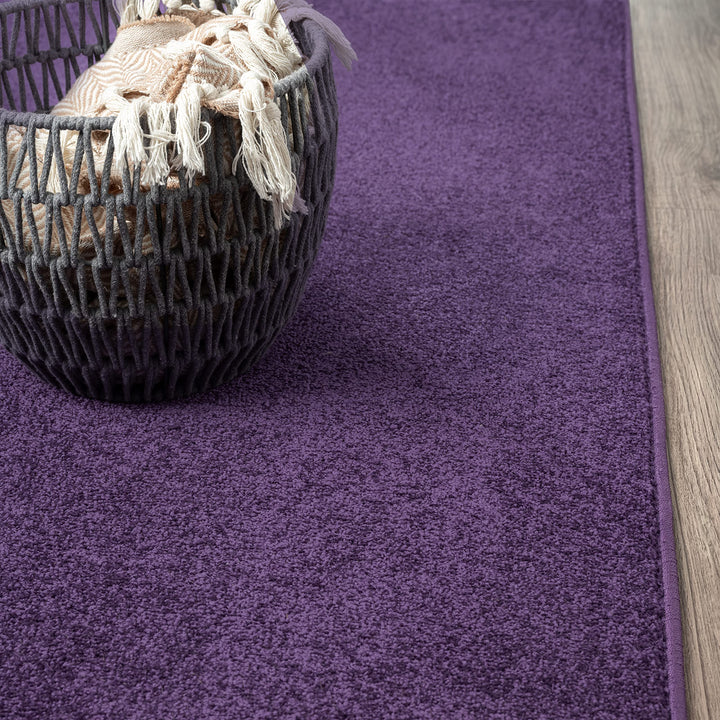 JONATHAN Y Tumbling Solid Low-Pile Area Rug