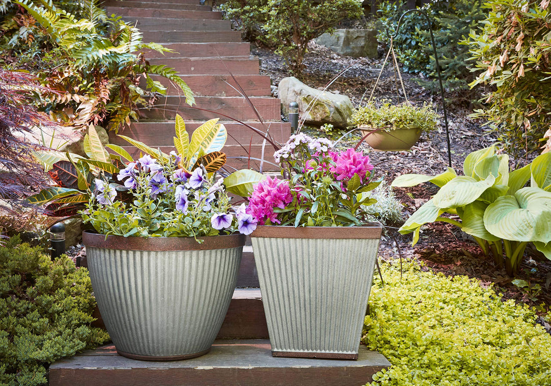 Southern Patio 10" Westlake Indoor/Outdoor Pleated Planter with Galvanized