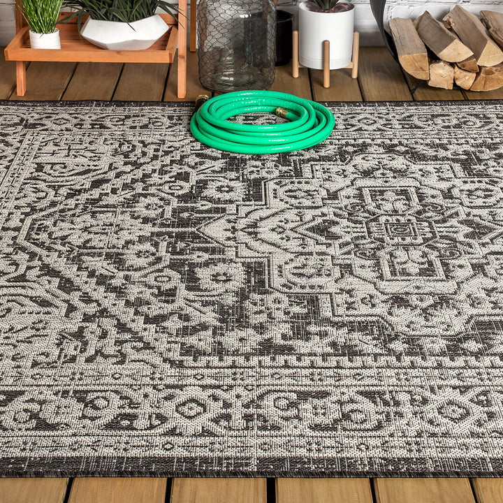 JONATHAN Y Rozetta Medallion Textured Weave Indoor/Outdoor Area Rug