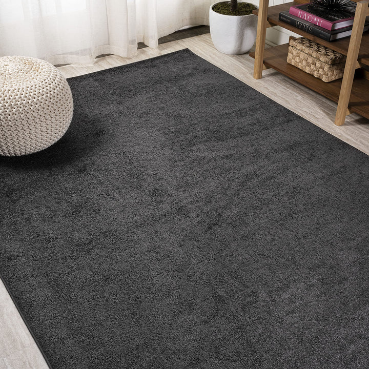JONATHAN Y Tumbling Solid Low-Pile Area Rug