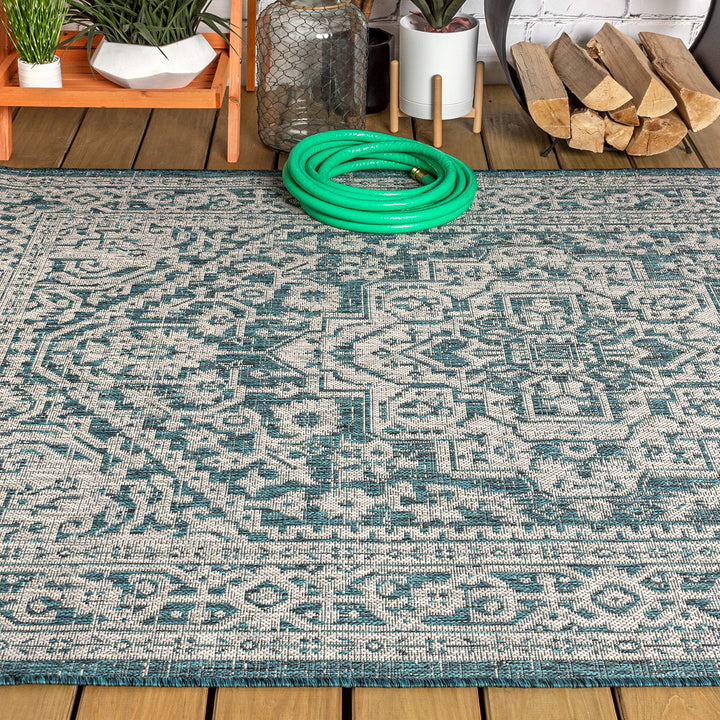 JONATHAN Y Rozetta Medallion Textured Weave Indoor/Outdoor Area Rug