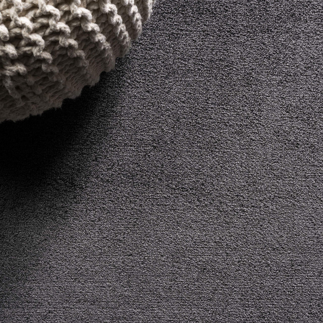 JONATHAN Y Tumbling Solid Low-Pile Area Rug