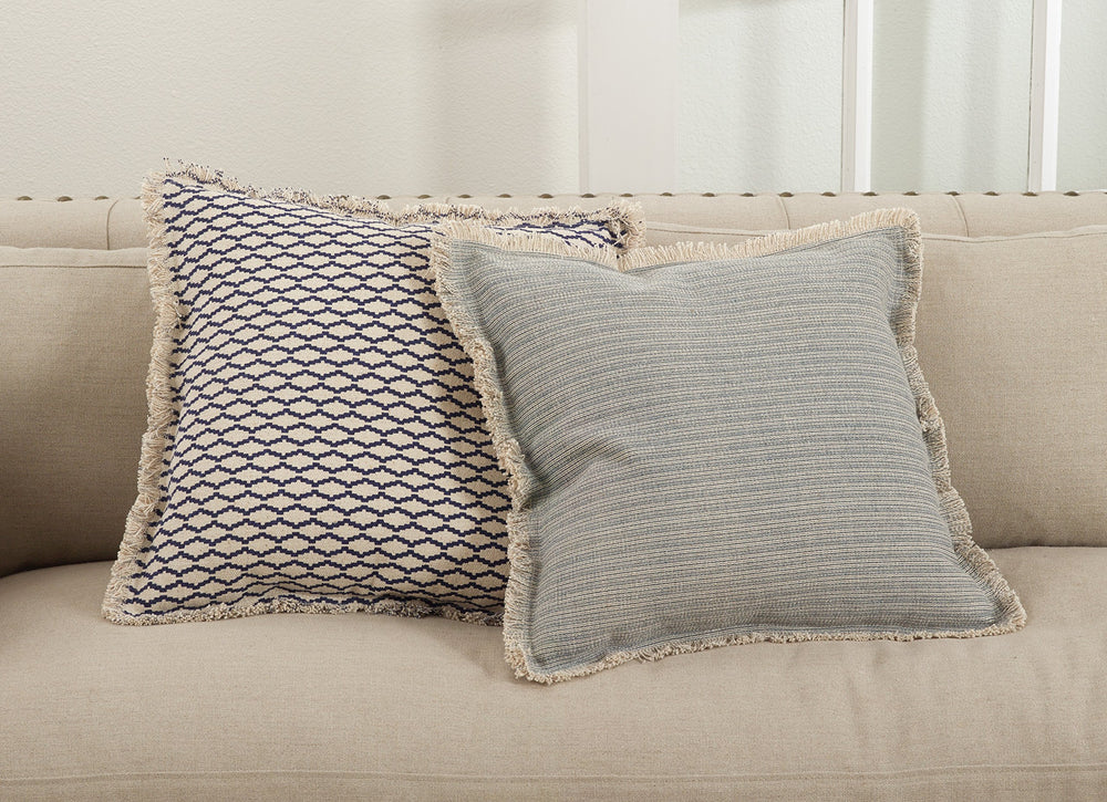 SARO LIFESTYLE Canberra Collection Fringed Morrocan Down Filled Cotton Throw - Diamond Home USA