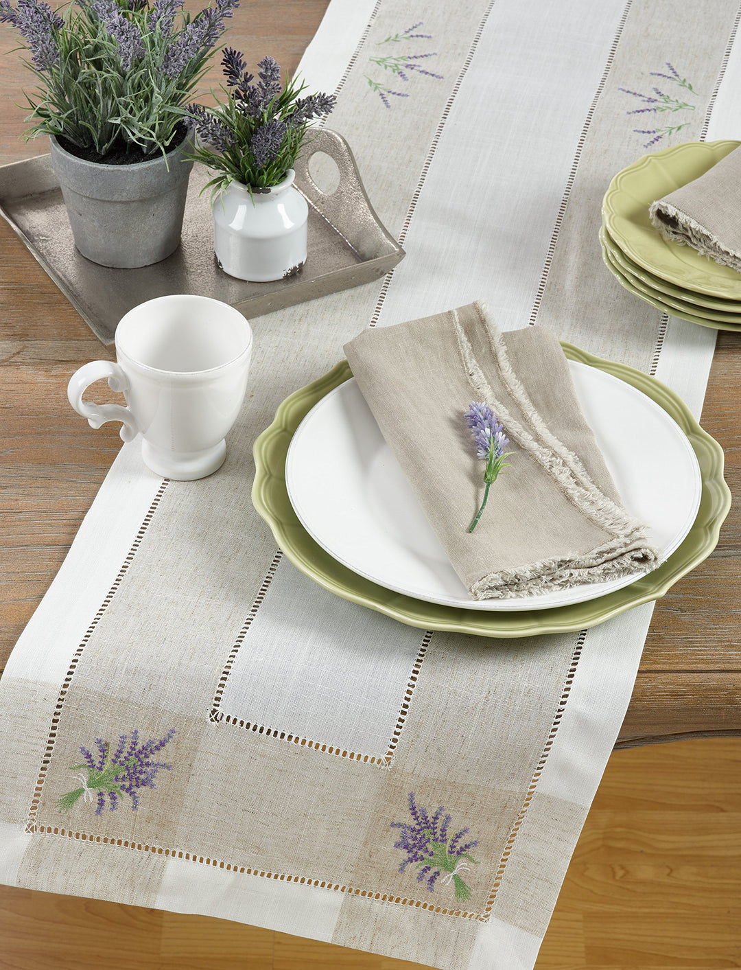 SARO LIFESTYLE Hommage Brodé Collection Table-Toppers 15" x 70" Ivory - Diamond Home USA