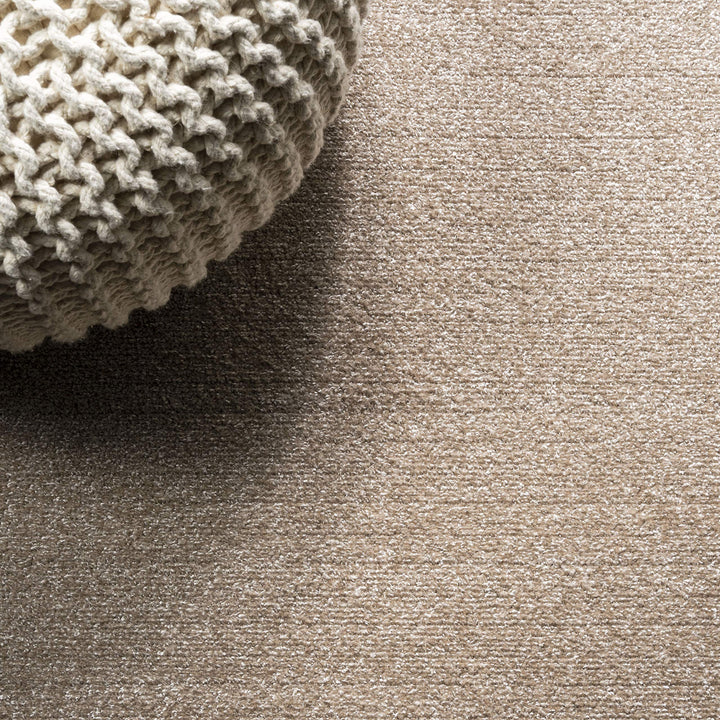 JONATHAN Y Tumbling Solid Low-Pile Area Rug