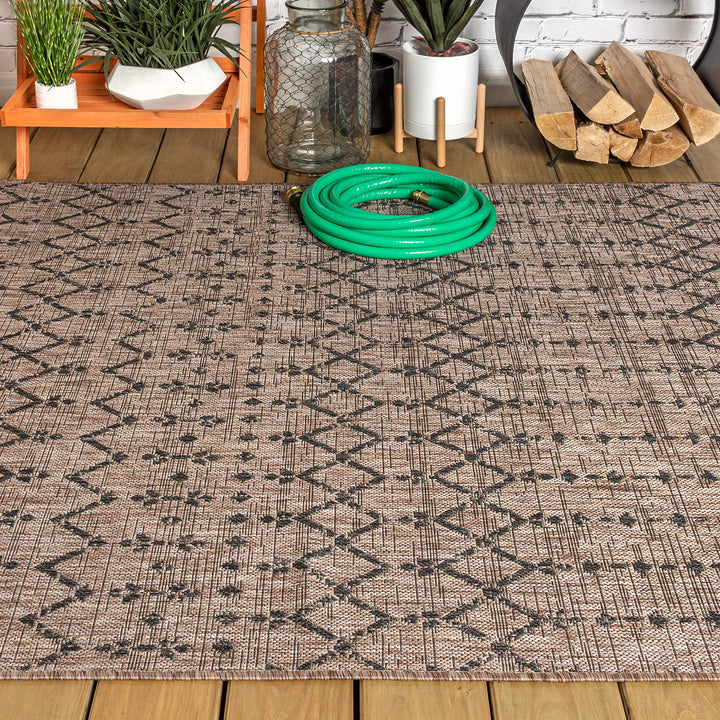 JONATHAN Y Trebol Moroccan Geometric Textured Weave Indoor/Outdoor Area Rug
