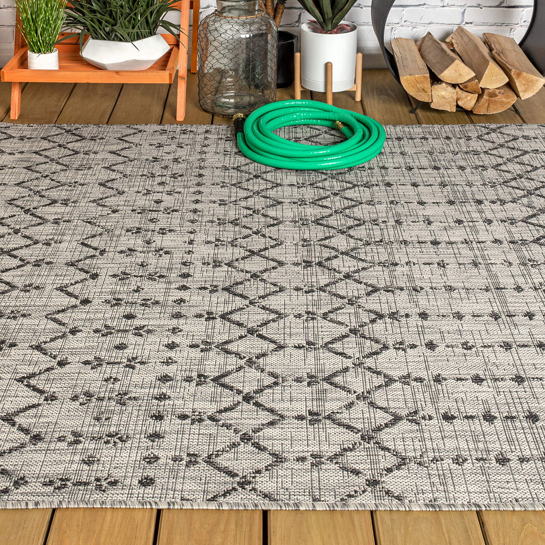 JONATHAN Y Trebol Moroccan Geometric Textured Weave Indoor/Outdoor Area Rug