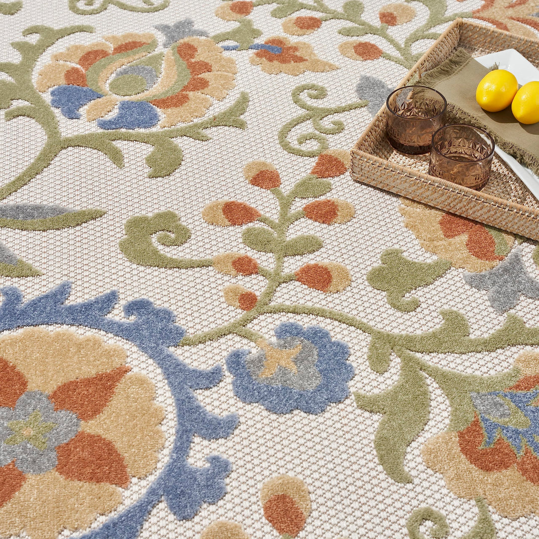 5'3 x 7'5 Indoor Outdoor Floral Color Area Rug Polypropylene