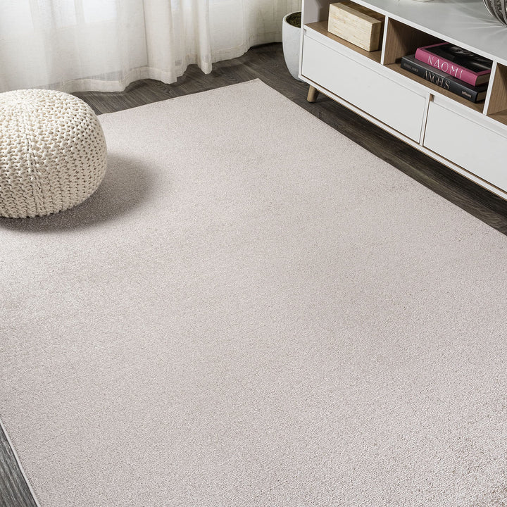JONATHAN Y Tumbling Solid Low-Pile Area Rug