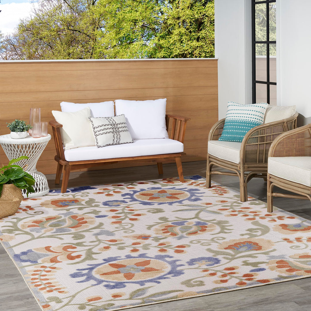 5'3 x 7'5 Indoor Outdoor Floral Color Area Rug Polypropylene