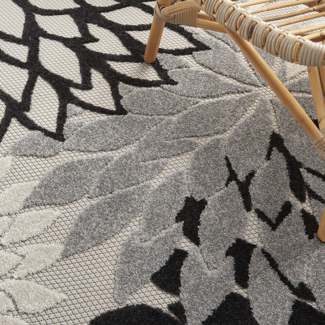 Nourison Aloha Floral Modern, Indoor/Outdoor Area Rug