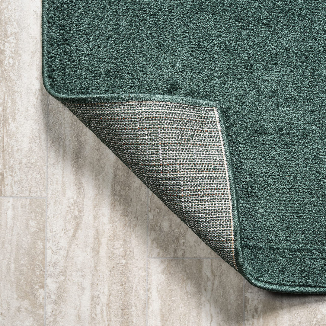 JONATHAN Y Tumbling Solid Low-Pile Area Rug