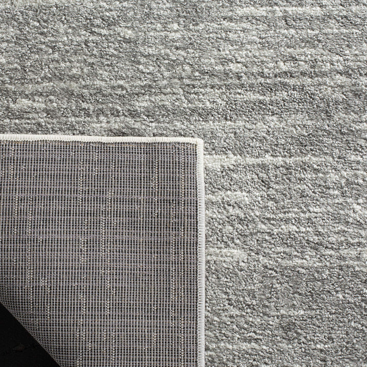 SAFAVIEH Adirondack Collection Area Rug - 6' x 9' Ivory & Silver Modern Ombre - Diamond Home USA