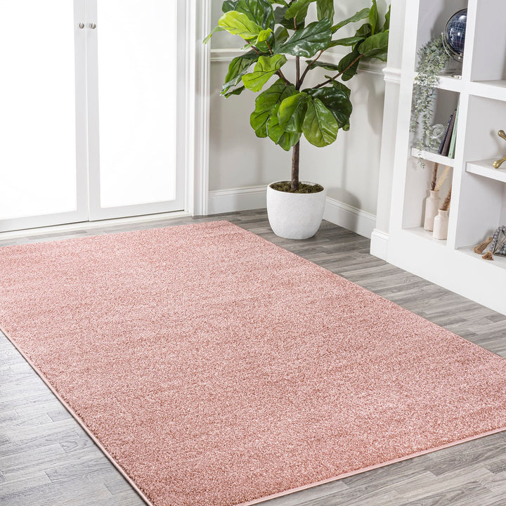 JONATHAN Y Tumbling Solid Low-Pile Area Rug