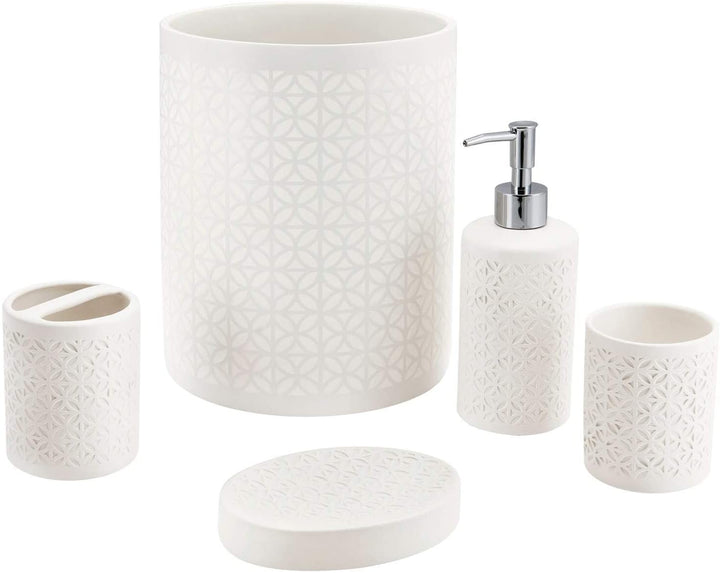Watebasket White Motif Resin - Diamond Home USA