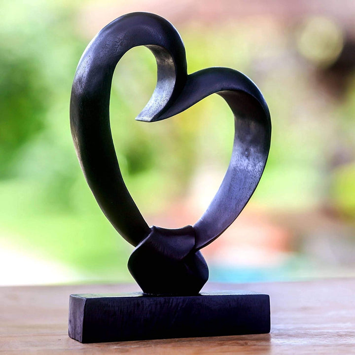 Handmade Wood Sculpture Bonds Heart (Indonesia)