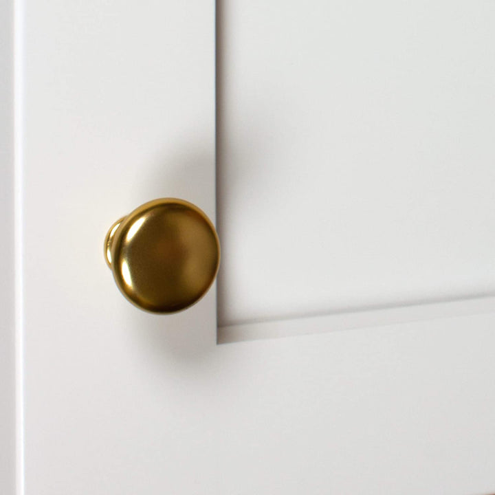 10 Pack 1 1/8 Gold Round Cabinet Knobs Brass Traditional Zinc Finish - Diamond Home USA
