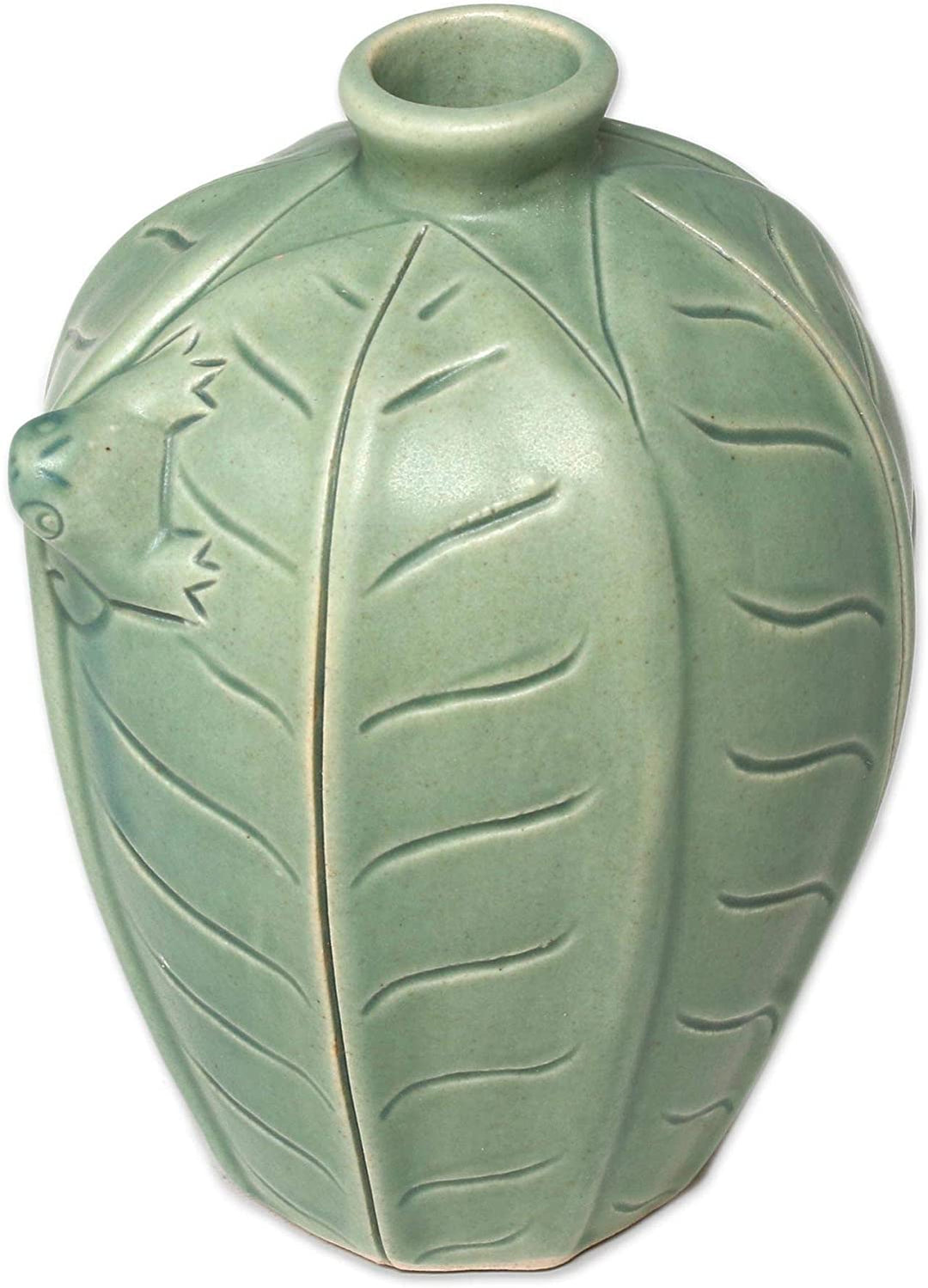 Handcrafted Ceramic 'Frangipani Frogs' Vases (Indonesia) Green Handmade - Diamond Home USA