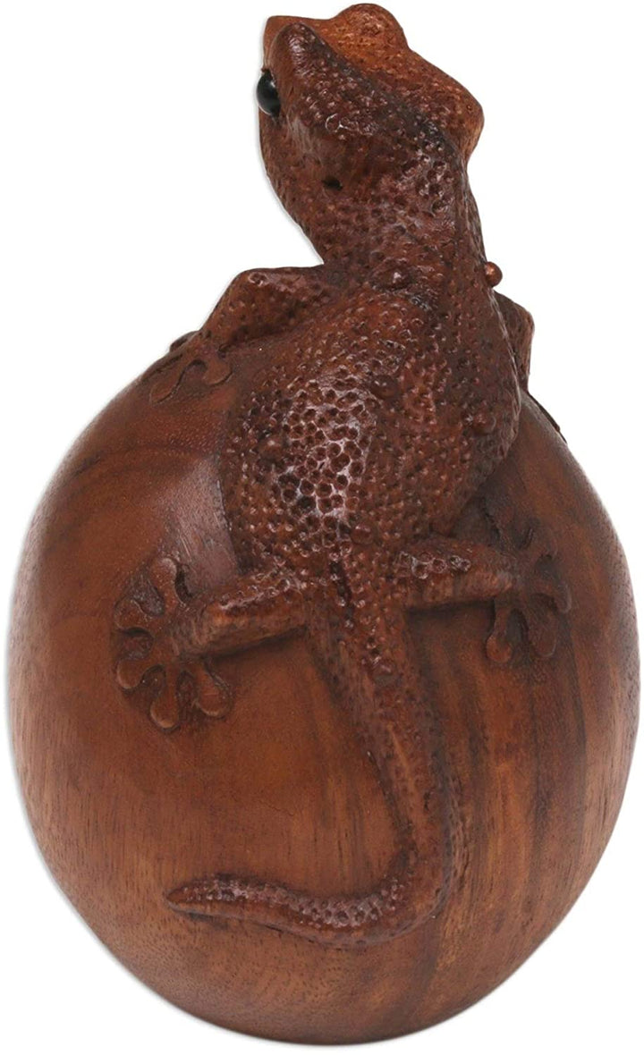 Wood Sculpture 'Watching Gecko' (Indonesia) Brown Handmade - Diamond Home USA