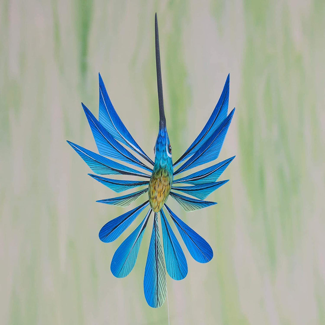 Handmade Copal Wood 'ue Hummingbird' Sculpture (Mexico)