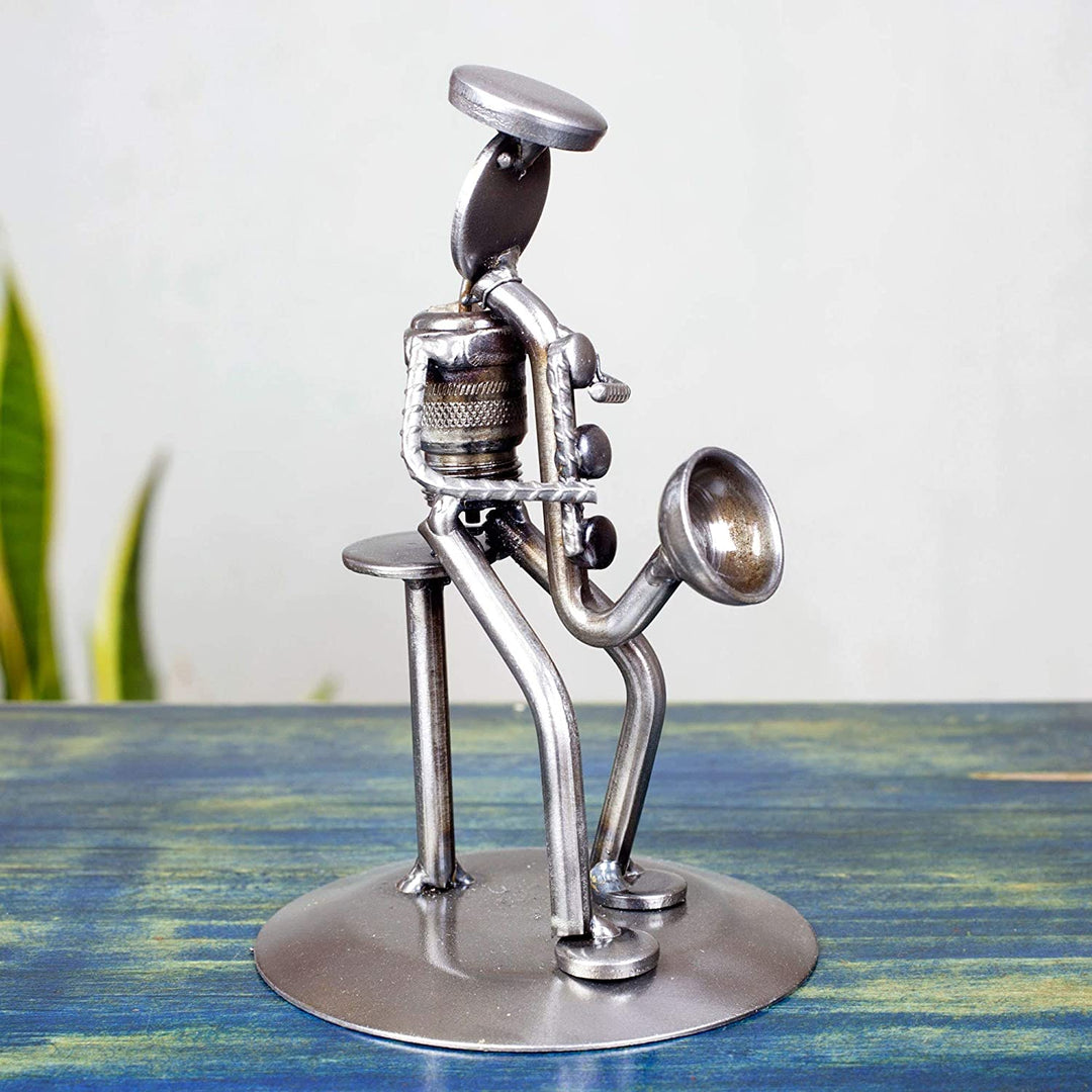 Handmade Auto Part 'Rustic axophonist' culpture (Mexico)