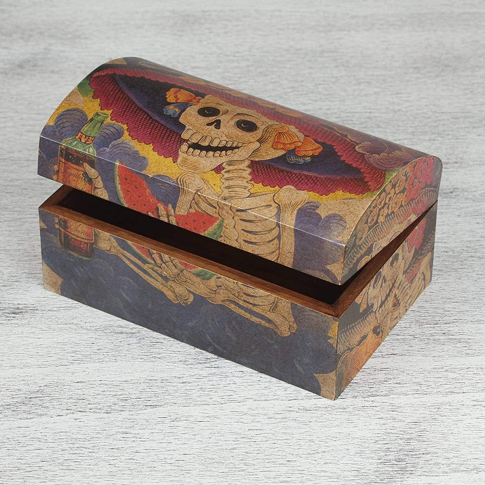 Handmade Pinewood 'Catrina My Love' Chest (Mexico) 8 75" X 5" Color Red Traditional Iron