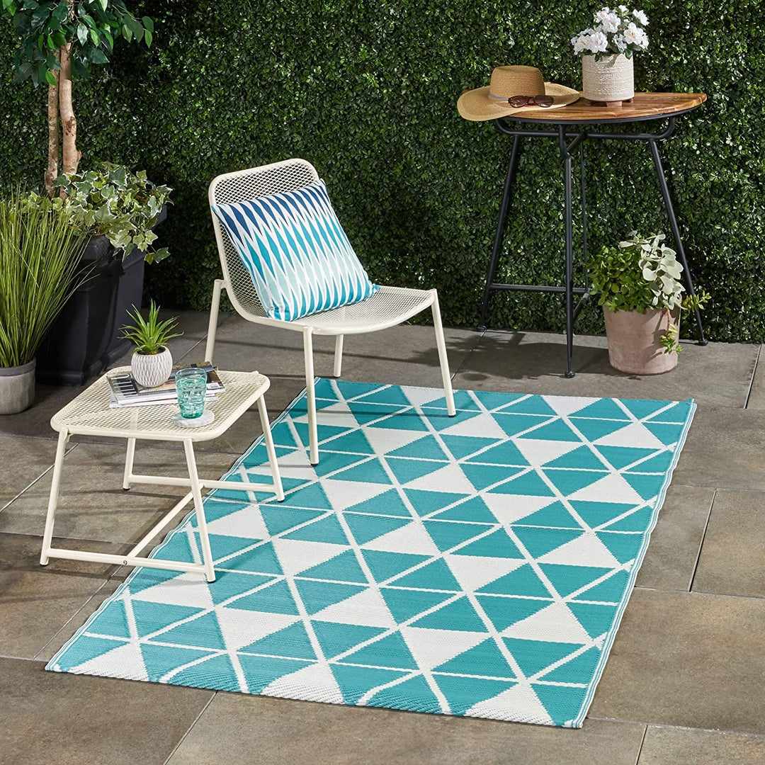Outdoor Modern Scatter Rug by 4' X 6' Blue White Geometric