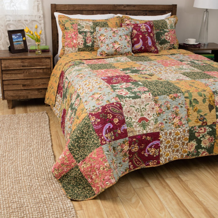 Floral Patchwork Quilt Oversized Damask Victorian Flowers