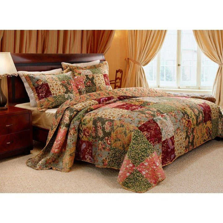 Floral Patchwork Quilt Oversized Damask Victorian Flowers Modern Spring Soft Cotton
